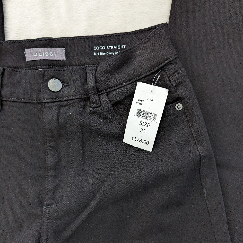 NWT DL1961 Coco Straight Mid Rise Curvy 34" - Black